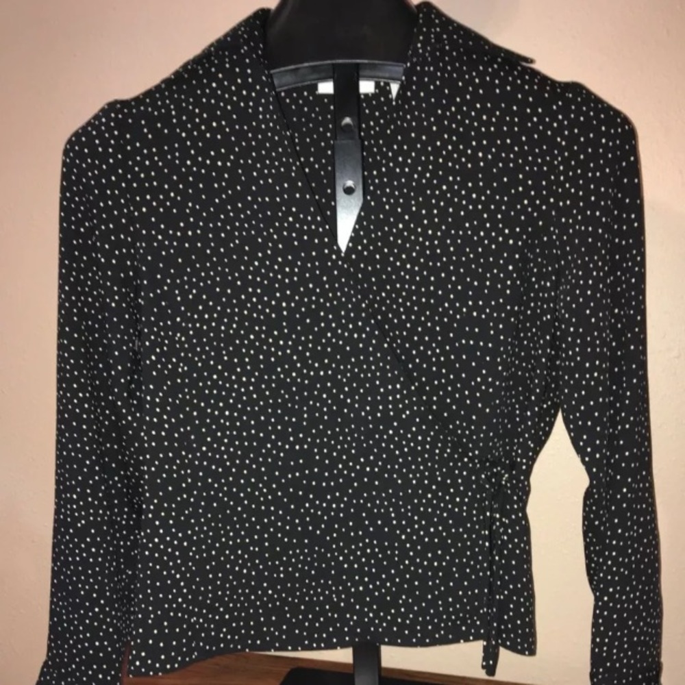 Liz Claiborne 8P Black Front Side Tie Top